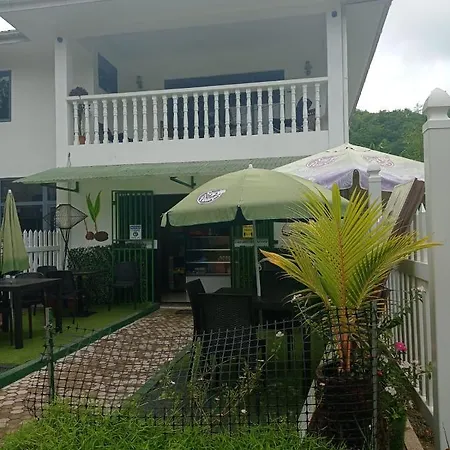 Les Forbans Selfcatering Apartment Takamaka Exterior photo