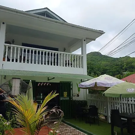 Les Forbans Selfcatering Apartment Takamaka Exterior photo