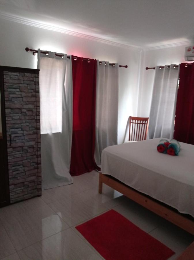 Apartment Les Forbans Selfcatering Takamaka