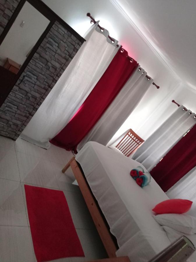 Les Forbans Selfcatering Apartment *