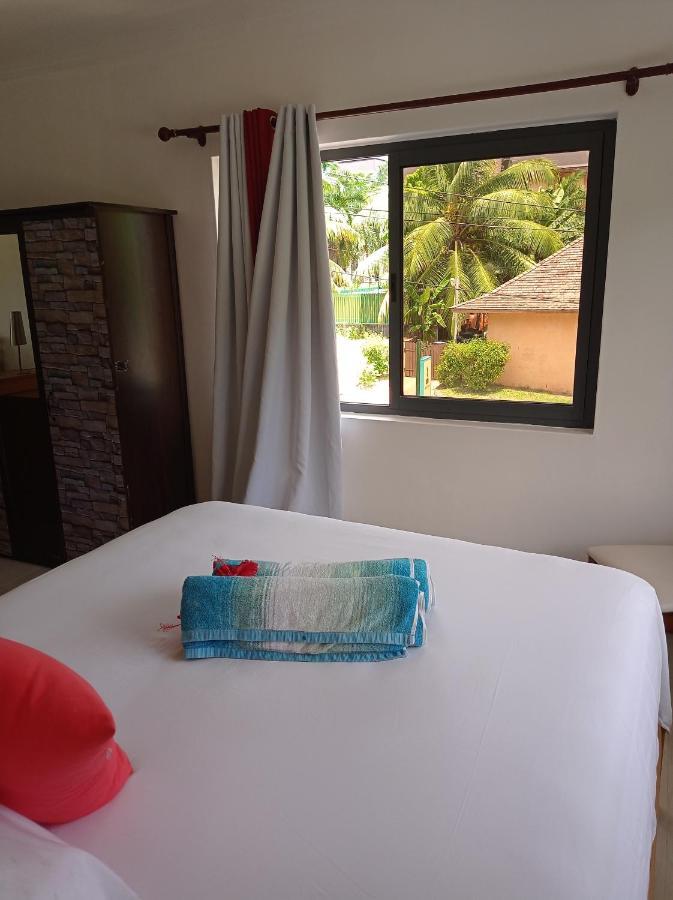 Les Forbans Selfcatering Apartment Takamaka
