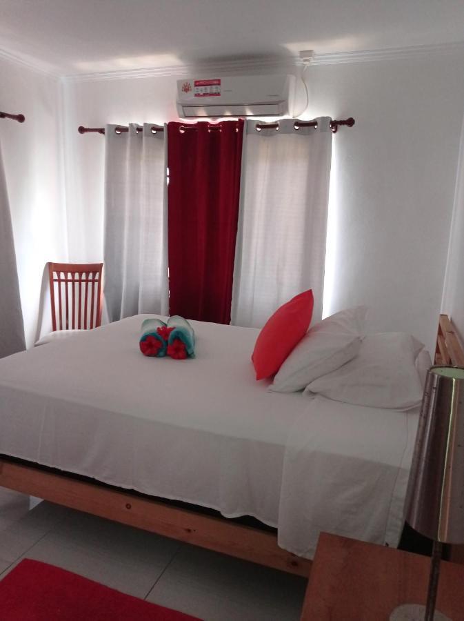 Les Forbans Selfcatering Takamaka